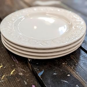 Windsor Browne Fruit and Vine set of 4 luncheon plates